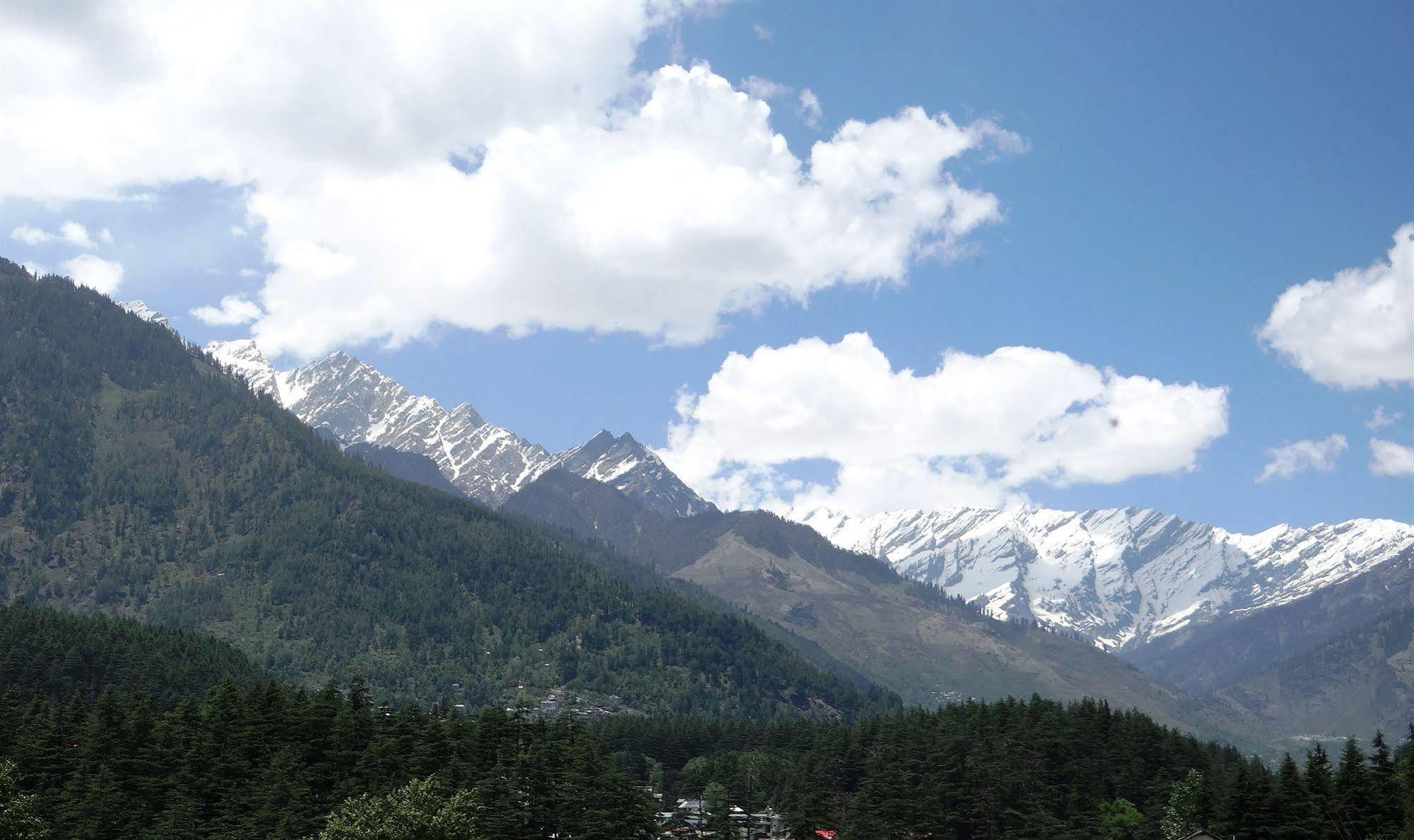 Hotel Vintage Manali  Exterior photo